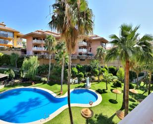 Jardí de Apartament de lloguer en Fuengirola amb Aire condicionat i Terrassa