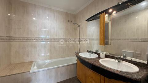 Foto 2 de Casa adosada en venda a Carrer D'àngel Guimerà, Les Planes, Sant Joan Despí