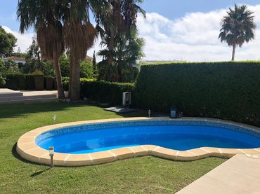 Detached house with pool for sale in El Higuerón