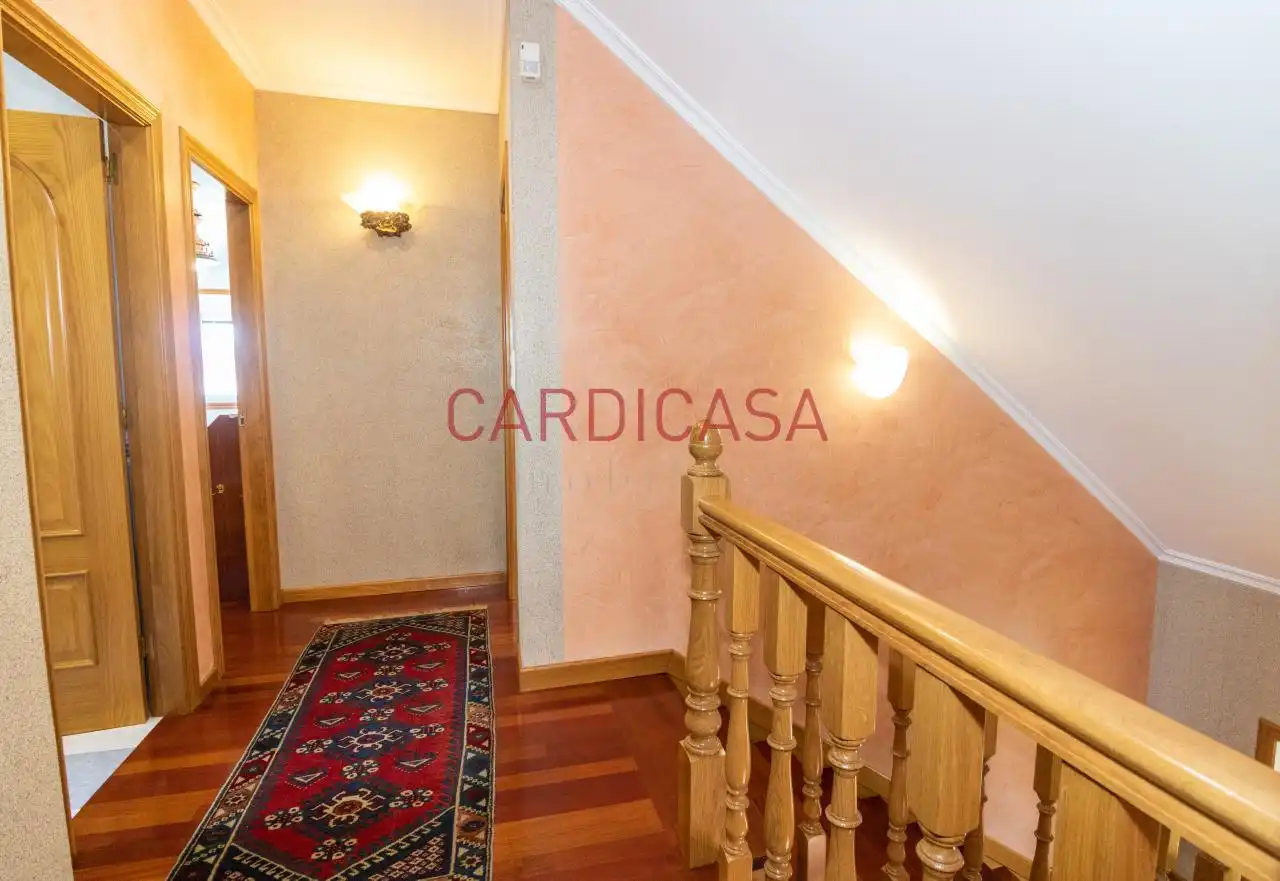 Casa o chalet en venta en Vigo  con Calefacción, Jardín privado y Parquet