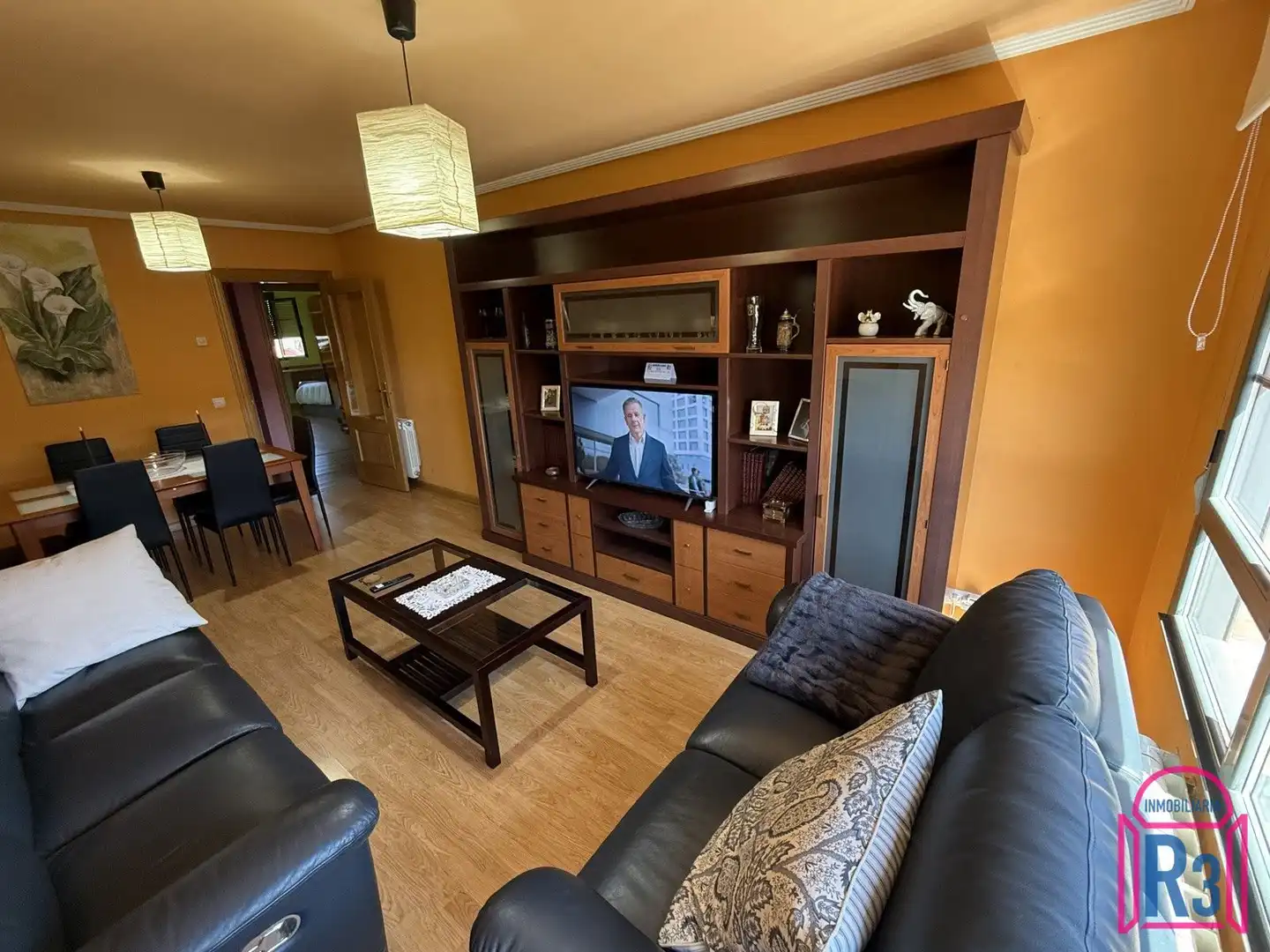 Sala d'estar de Apartament de lloguer en Villaquilambre amb Calefacció, Terrassa i Traster
