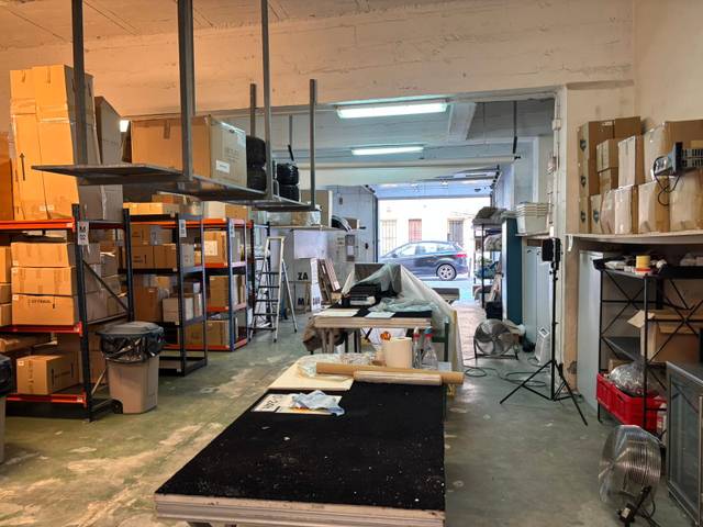Local comercial en Alquiler en Carrer d'Alcolea en Sants