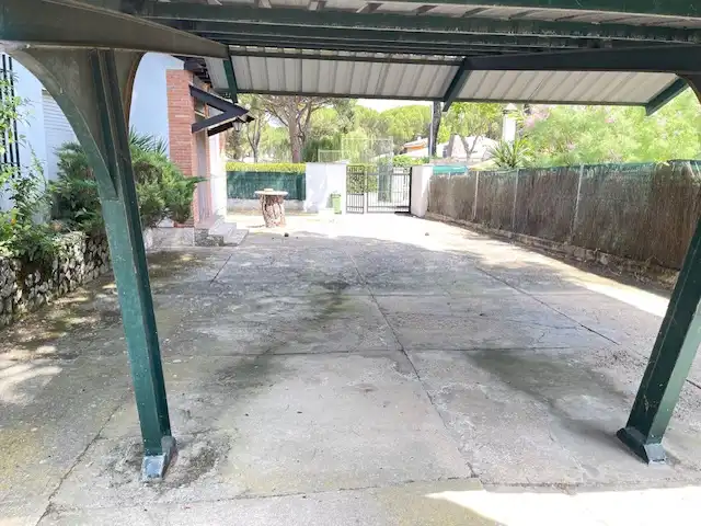 Jardí de Casa o xalet en venda en Laguna de Duero amb Aire condicionat, Moblat i Forn