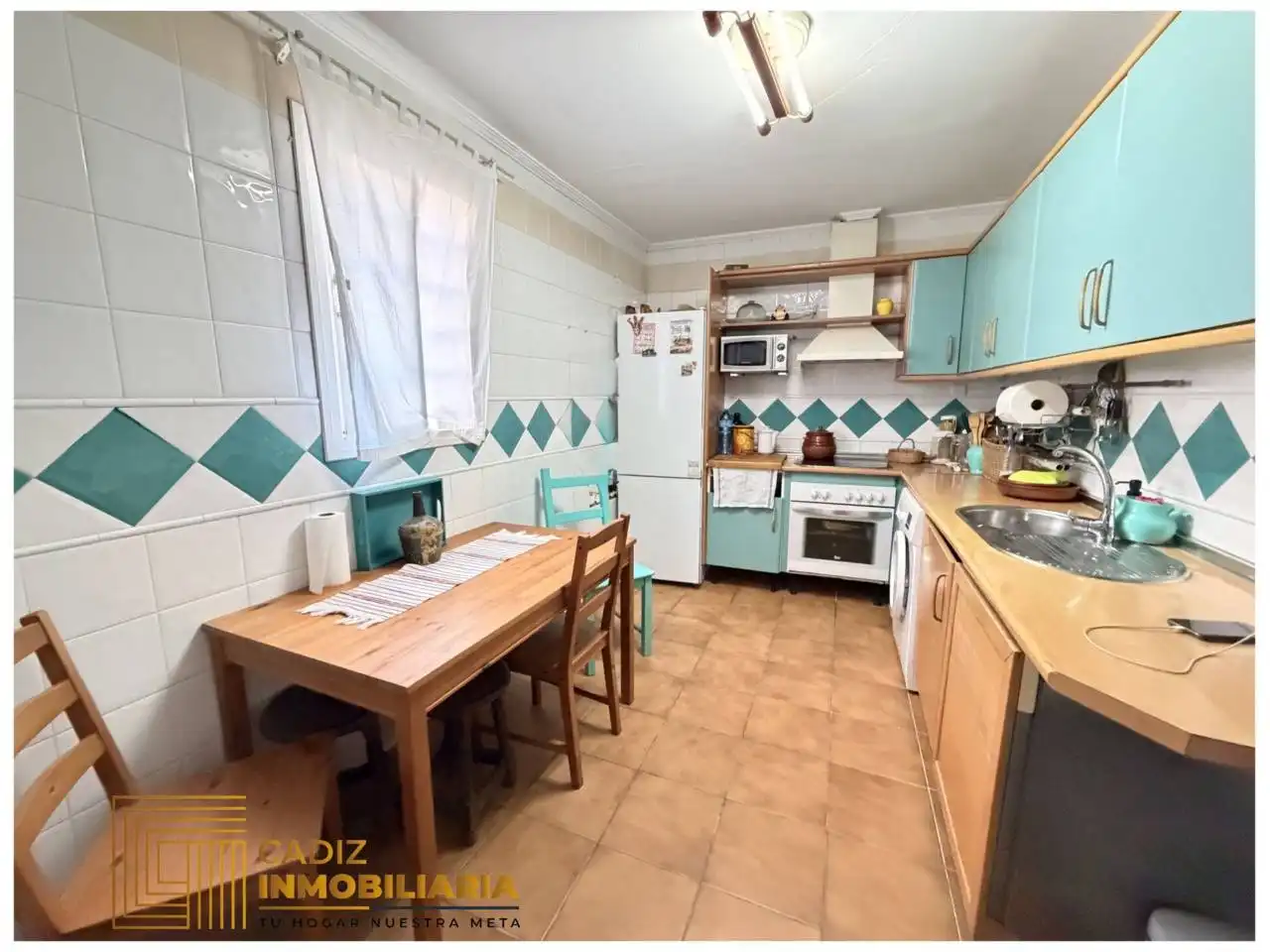 Cuina de Àtic en venda en Cádiz amb Aire condicionat i Terrassa