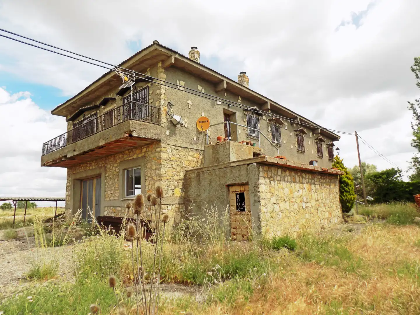 Vista exterior de Edificio en venta en Torremocha del Campo