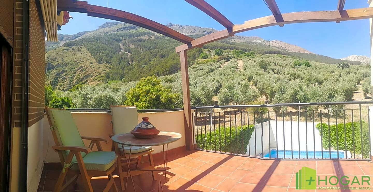 Terrace of Single-family semi-detached for sale in  Jaén Capital  with Air Conditioner, Private garden and Terrace