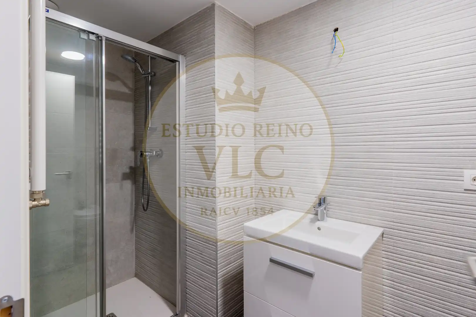 Badezimmer von Wohnungen zum Verkauf in Valencia mit Klimaanlage, Heizung und Terrasse