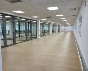 Oficina de lloguer en  Madrid Capital amb Aire condicionat, Calefacció i Terrassa
