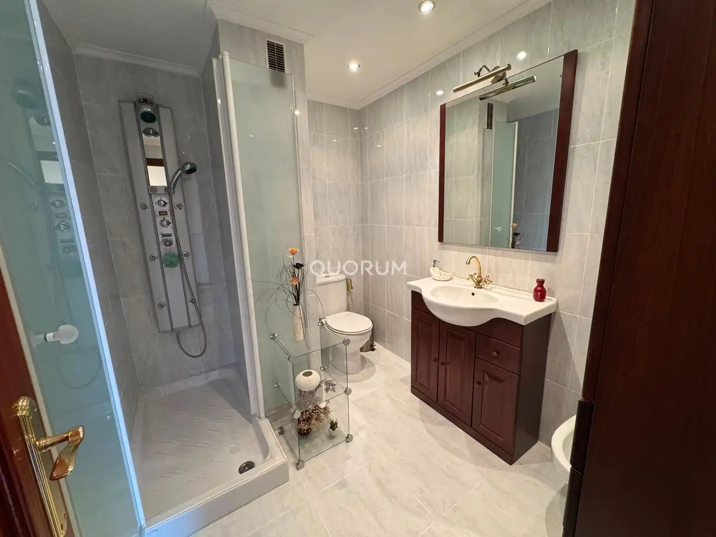 Baño de Ático en venta en Barakaldo  con Calefacción, Terraza y Trastero