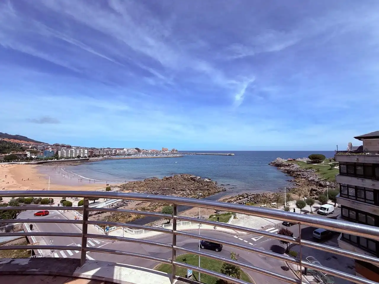 Ático en venta en Castro-Urdiales con Calefacción, Parquet y Terraza