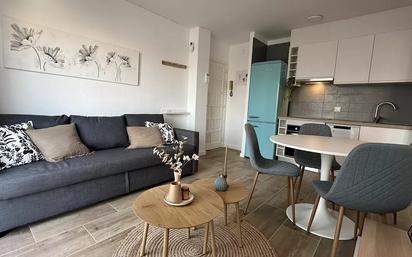 Sala d'estar de Apartament en venda en Empuriabrava amb Aire condicionat, Calefacció i Terrassa