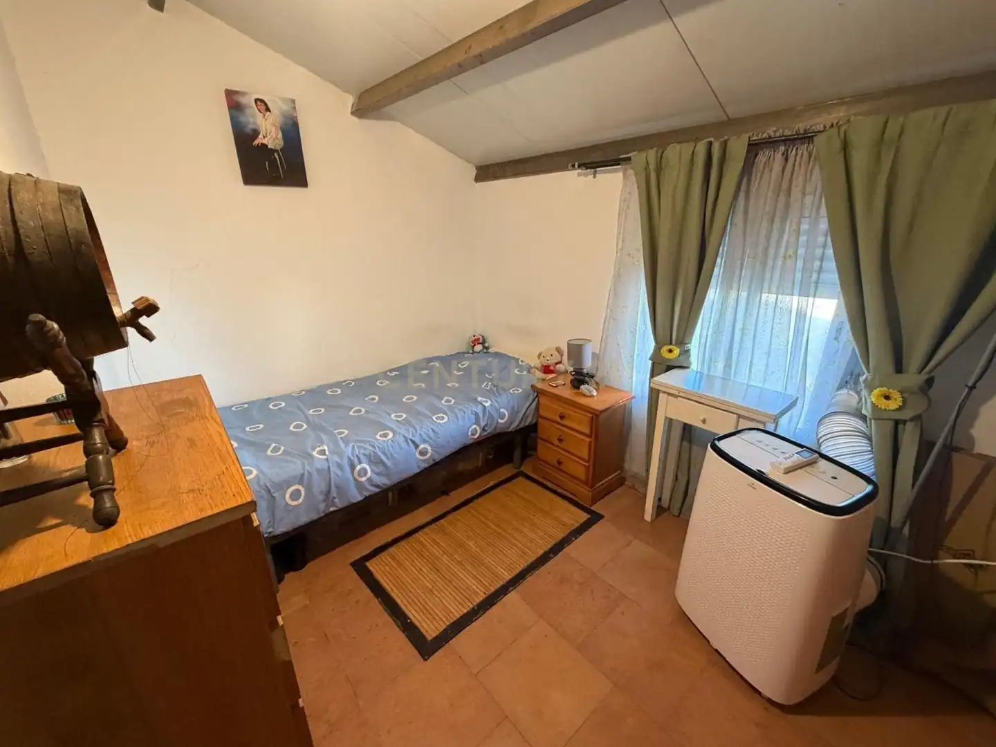 Bedroom of Apartments for sale in Plasenzuela  with Washing machine, Microwave and TV
