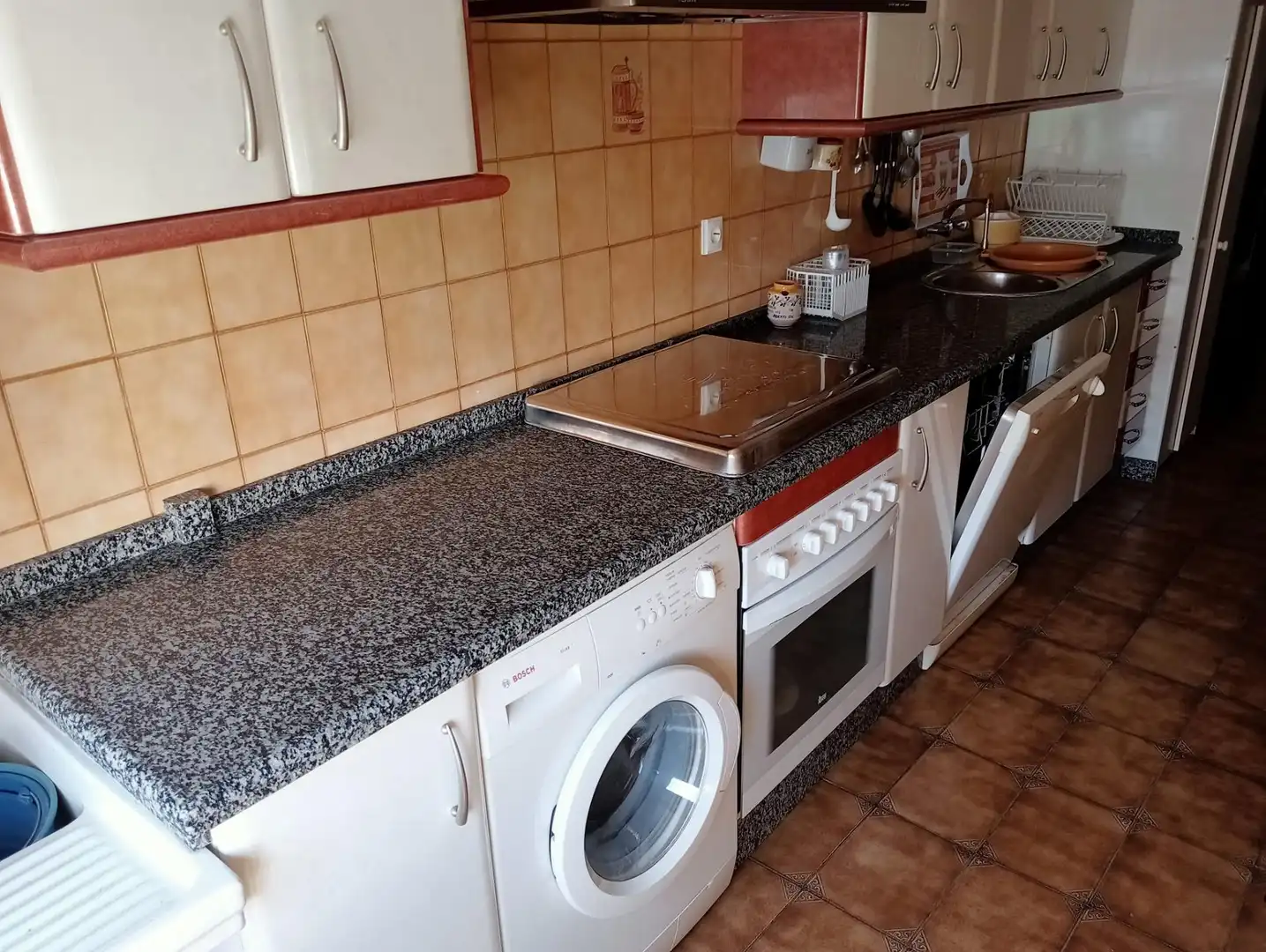 Kitchen of Flat for rent in Sevilla  with Air Conditioner, Terrace and Furnished