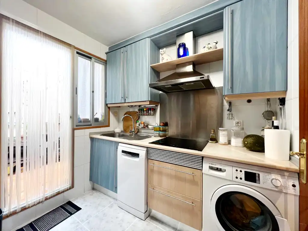 Cocina de Ático en venta en Alcalá de Henares con Aire acondicionado, Calefacción y Terraza