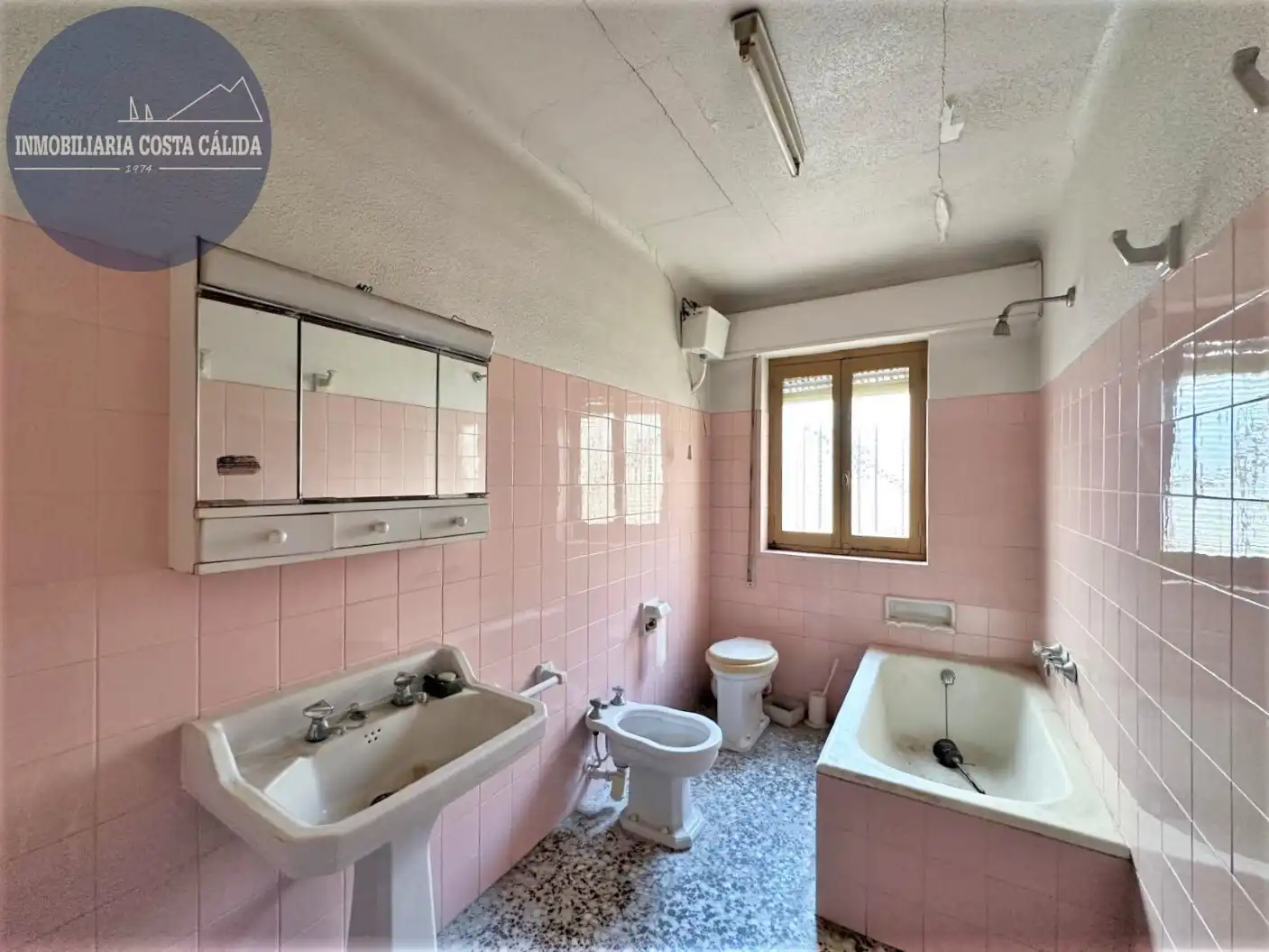 Badezimmer von Haus oder Chalet zum Verkauf in Águilas mit Terrasse, Abstellraum und Möbliert