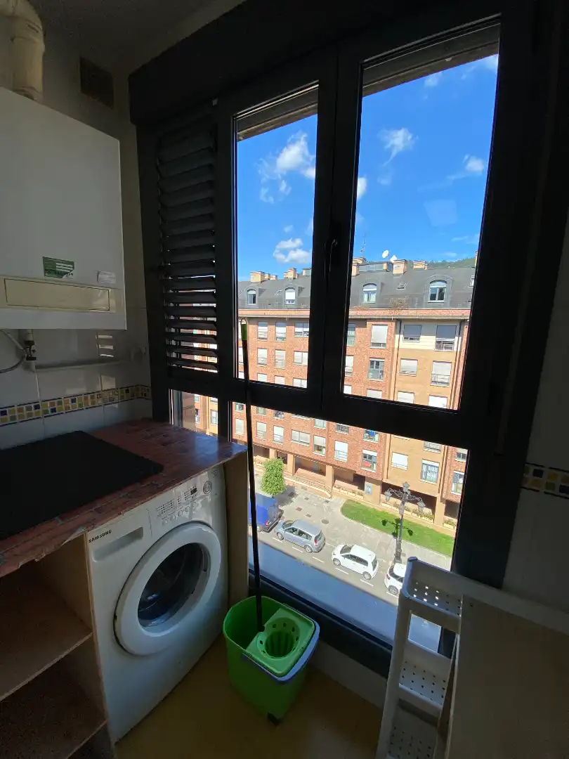 Vista exterior de Dúplex en venda en Oviedo  amb Calefacció i Terrassa