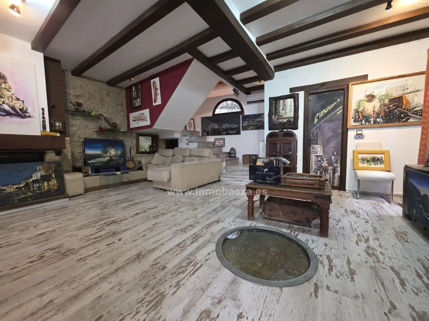 Sala d'estar de Casa o xalet en venda en Baeza amb Aire condicionat, Calefacció i Terrassa