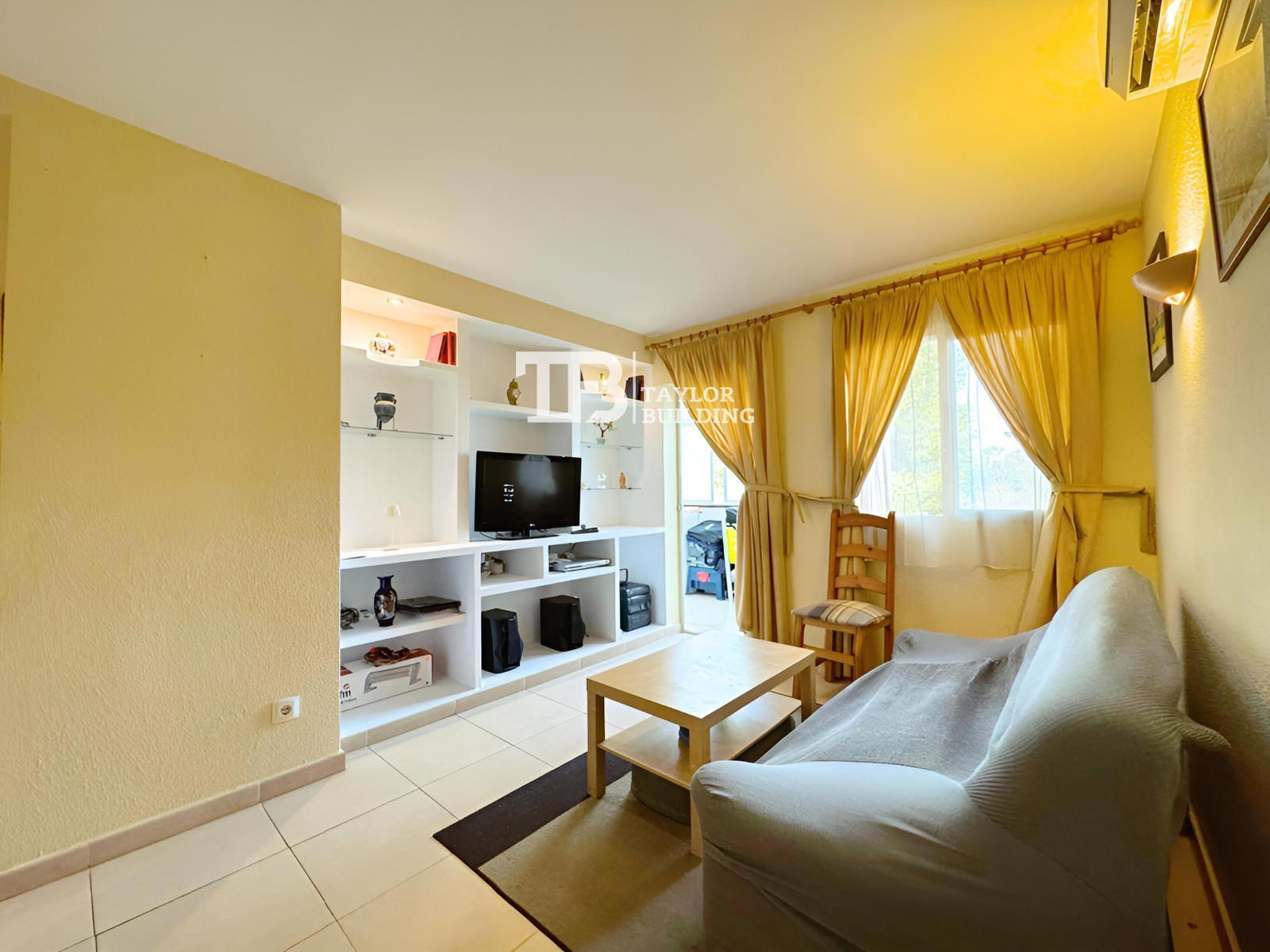 Living room of Flat for sale in Calvià  with Air Conditioner, Heating and Terrace