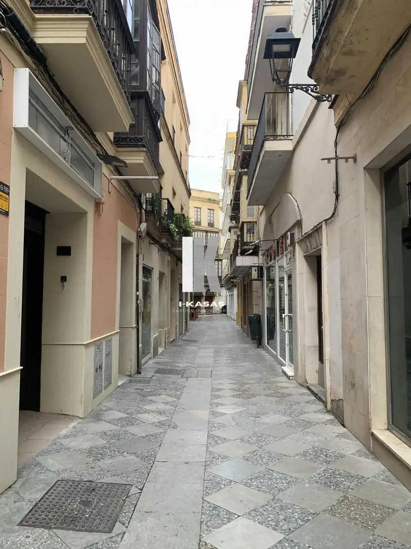 Vista exterior de Local en venta en Jerez de la Frontera