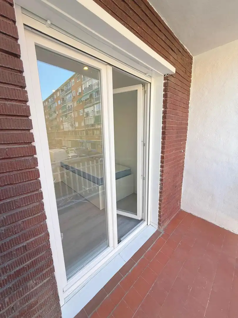 Terraza de Piso para compartir en Madrid con Aire acondicionado, Calefacción y Amueblado