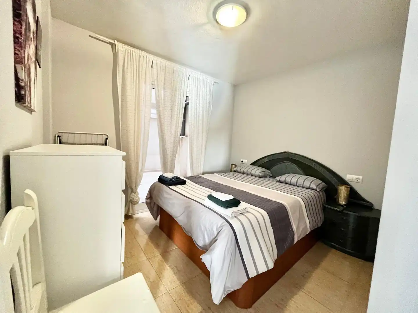 Bedroom of Flat for rent in Torrevieja  with Air Conditioner, Terrace and Swimming Pool