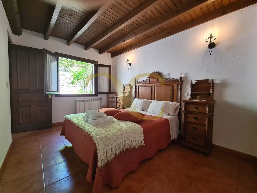 Dormitori de Casa o xalet en venda en Peñamellera Alta amb Calefacció, Jardí privat i Terrassa