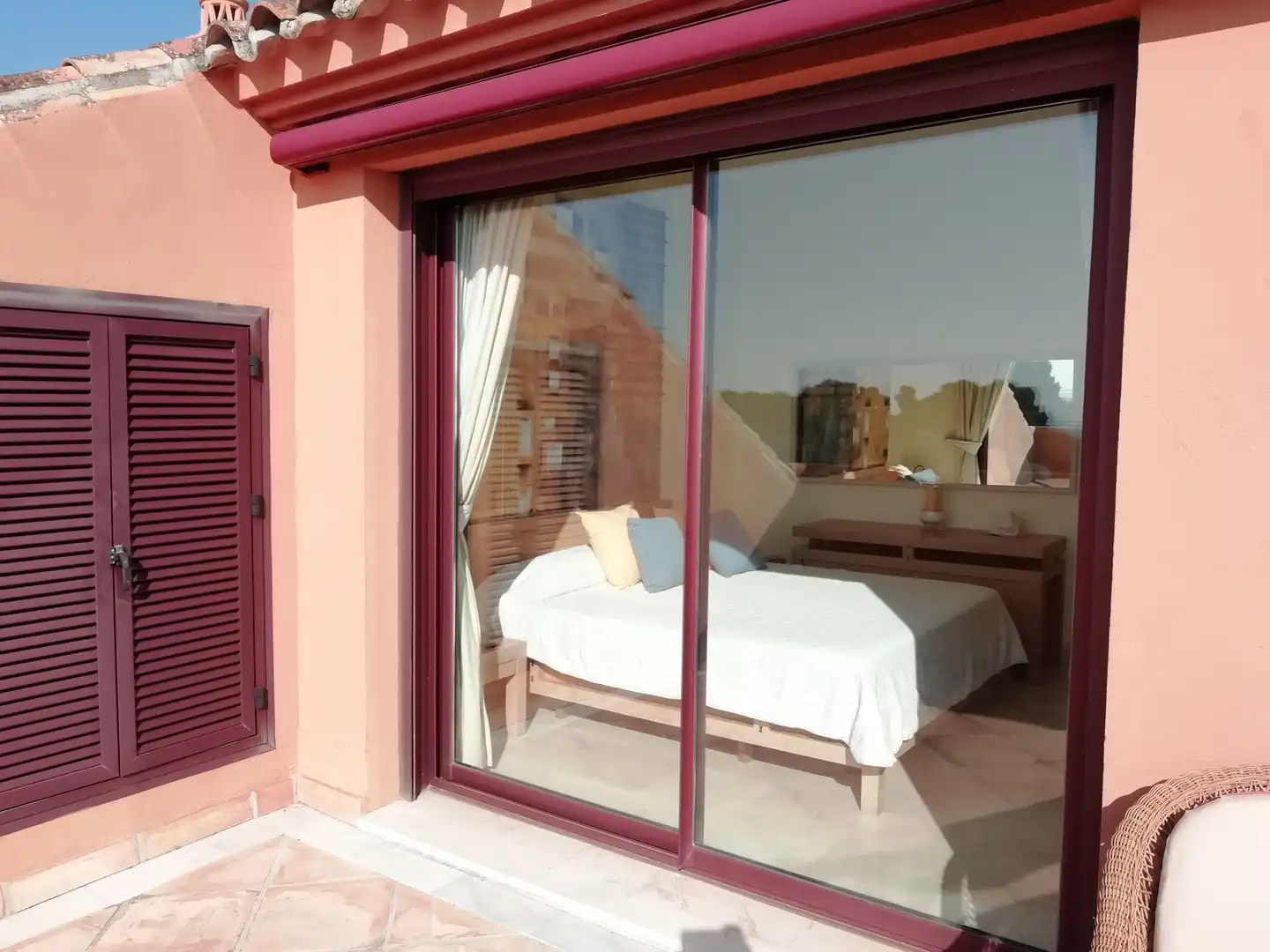 Schlafzimmer von Maisonette zum Verkauf in Marbella mit Klimaanlage, Terrasse und Abstellraum