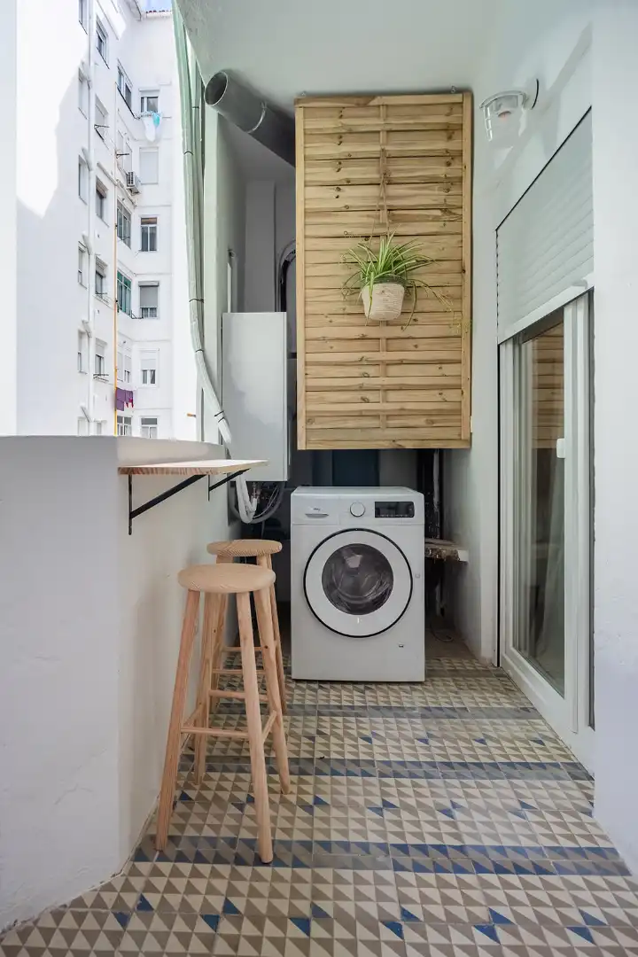 Balcony of Flat for rent in Zaragoza  with Air Conditioner, Terrace and Furnished