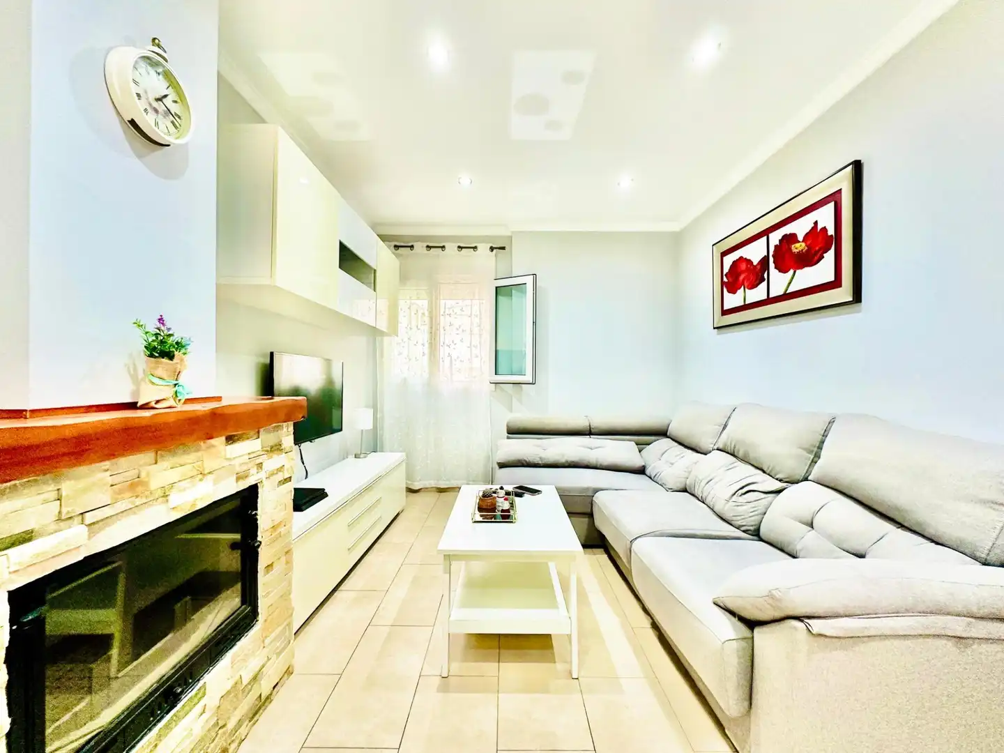Living room of Detached homes for sale in San Fernando  with Air Conditioner, Storage room and Balcony