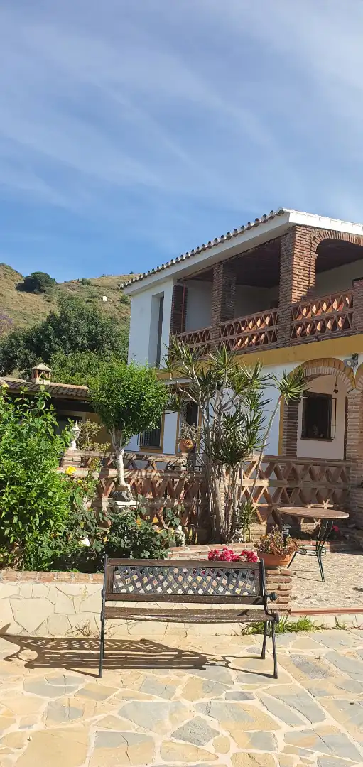 Chalet con piscina en venta en Camino de Valtocado 23, imagen 3