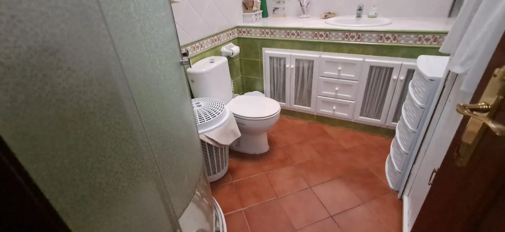Bany de Casa o xalet en venda en Utrera amb Aire condicionat, Traster i Balcó