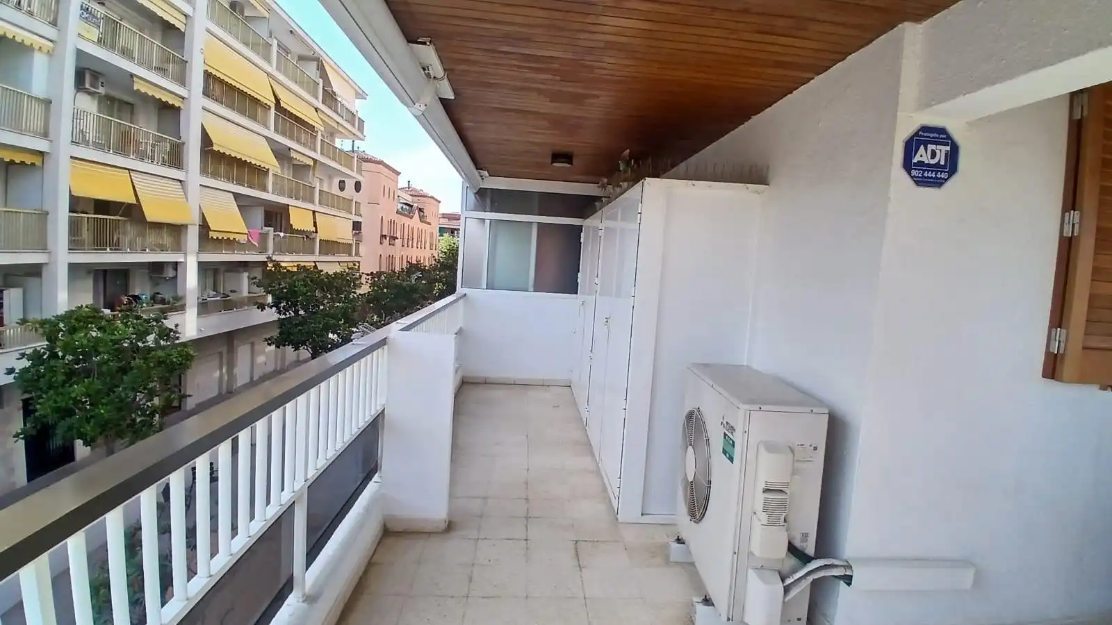 Pis amb ascensor en venda a Platja de Ponent, imagen 15