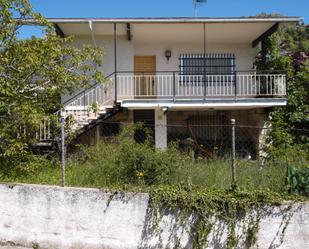 Vista exterior de Casa o xalet en venda en Bustarviejo amb Calefacció, Terrassa i Moblat