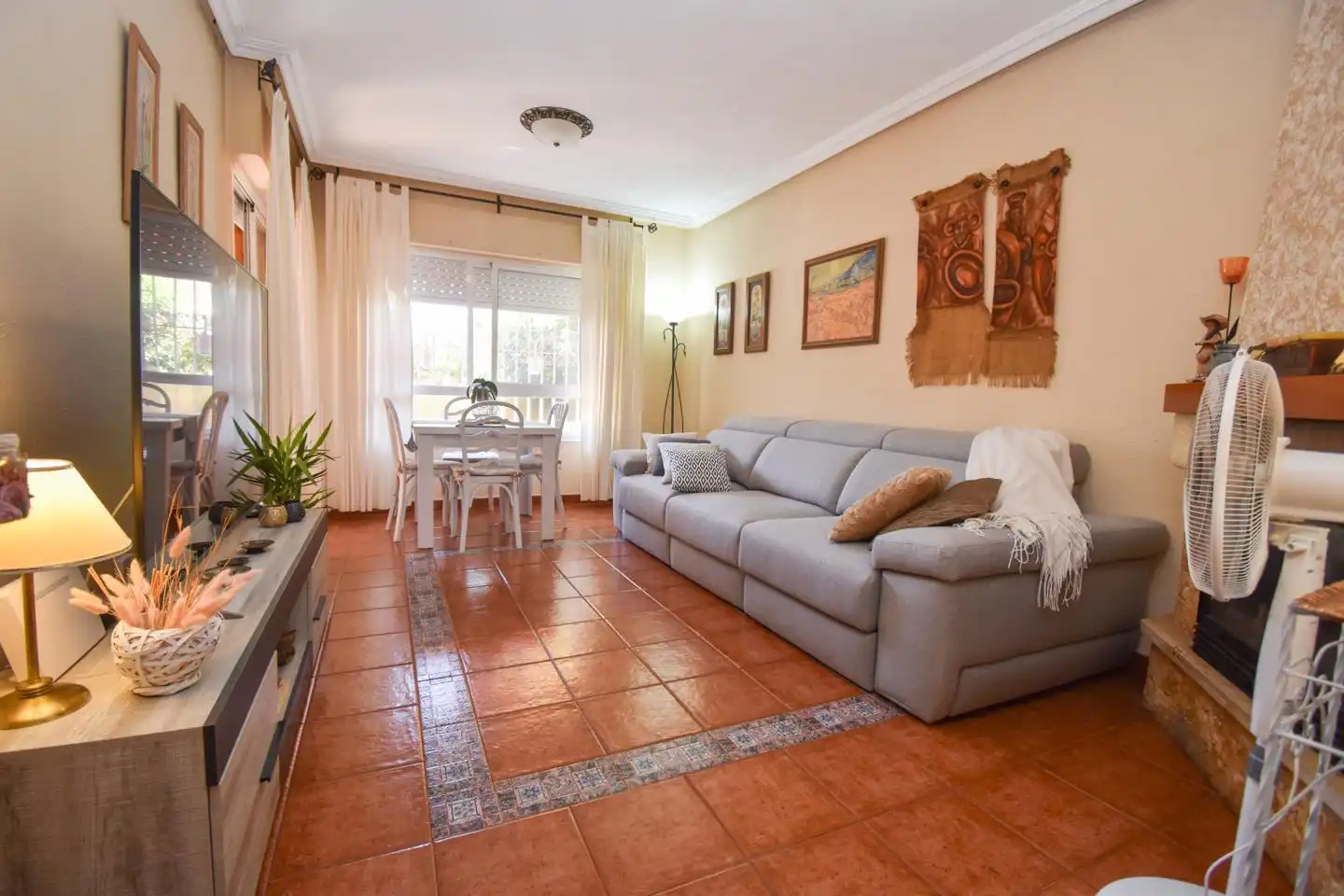 Sala de estar de Casa o chalet en venta en Santa Pola con Aire acondicionado, Jardín privado y Piscina