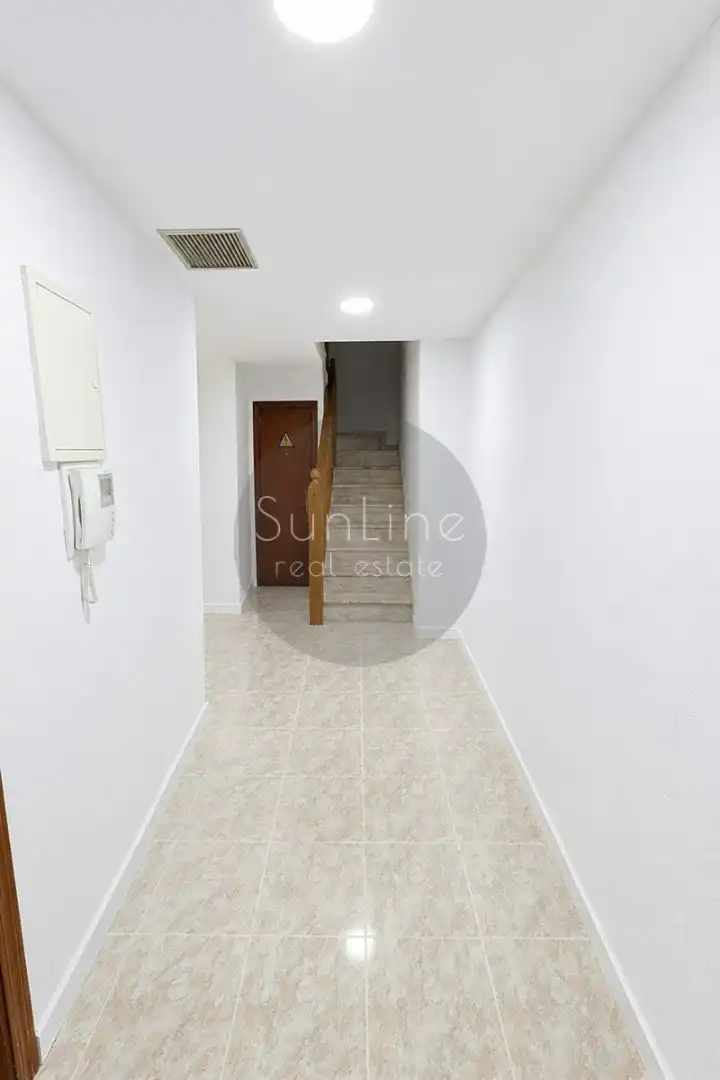 Flat for rent in Valencia  with Air Conditioner, Furnished and Balcony