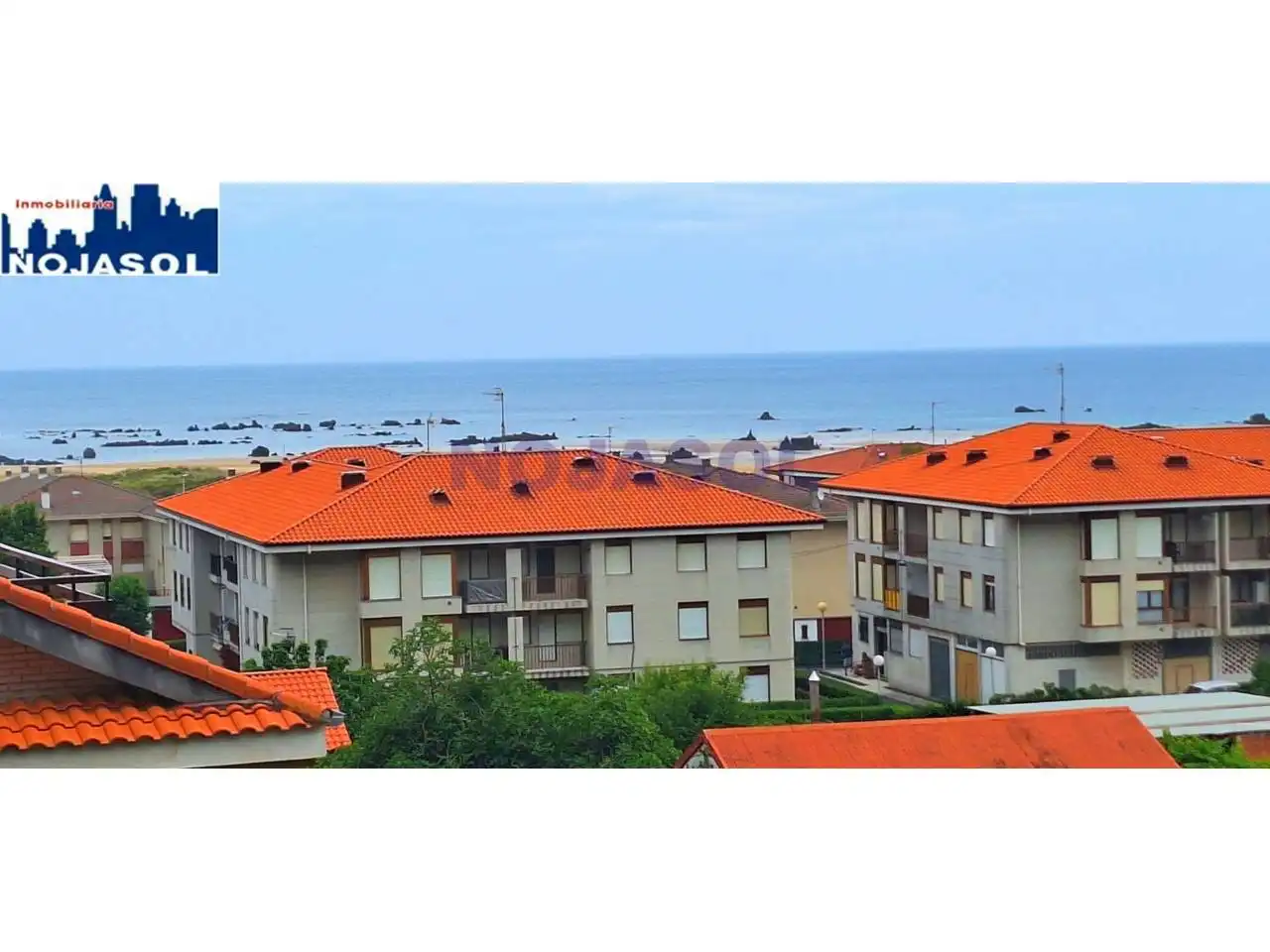 Vista exterior de Apartament de lloguer en Noja amb Calefacció, Terrassa i Moblat