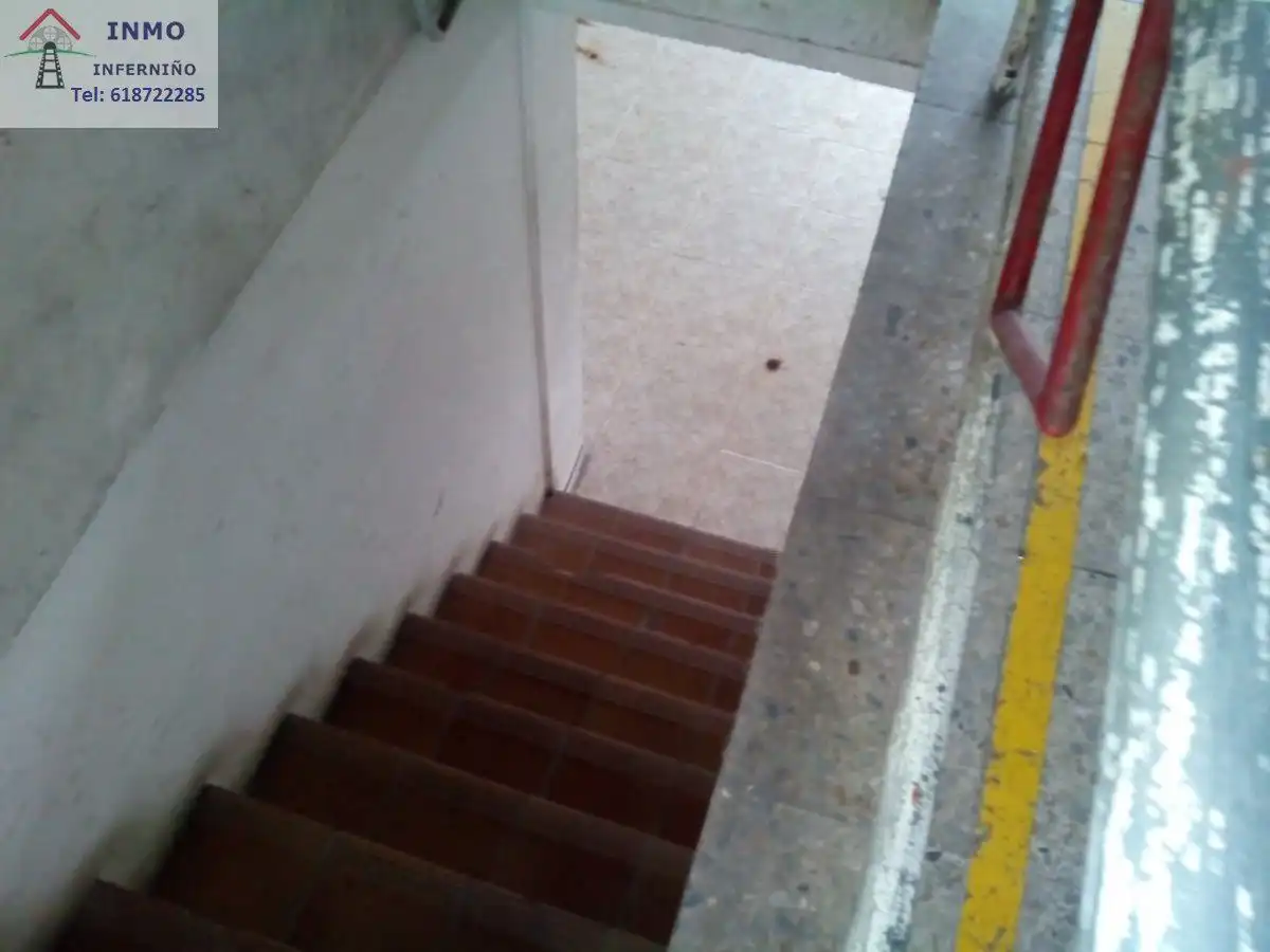 Local comercial en venta en Porta Nova, imagen 4