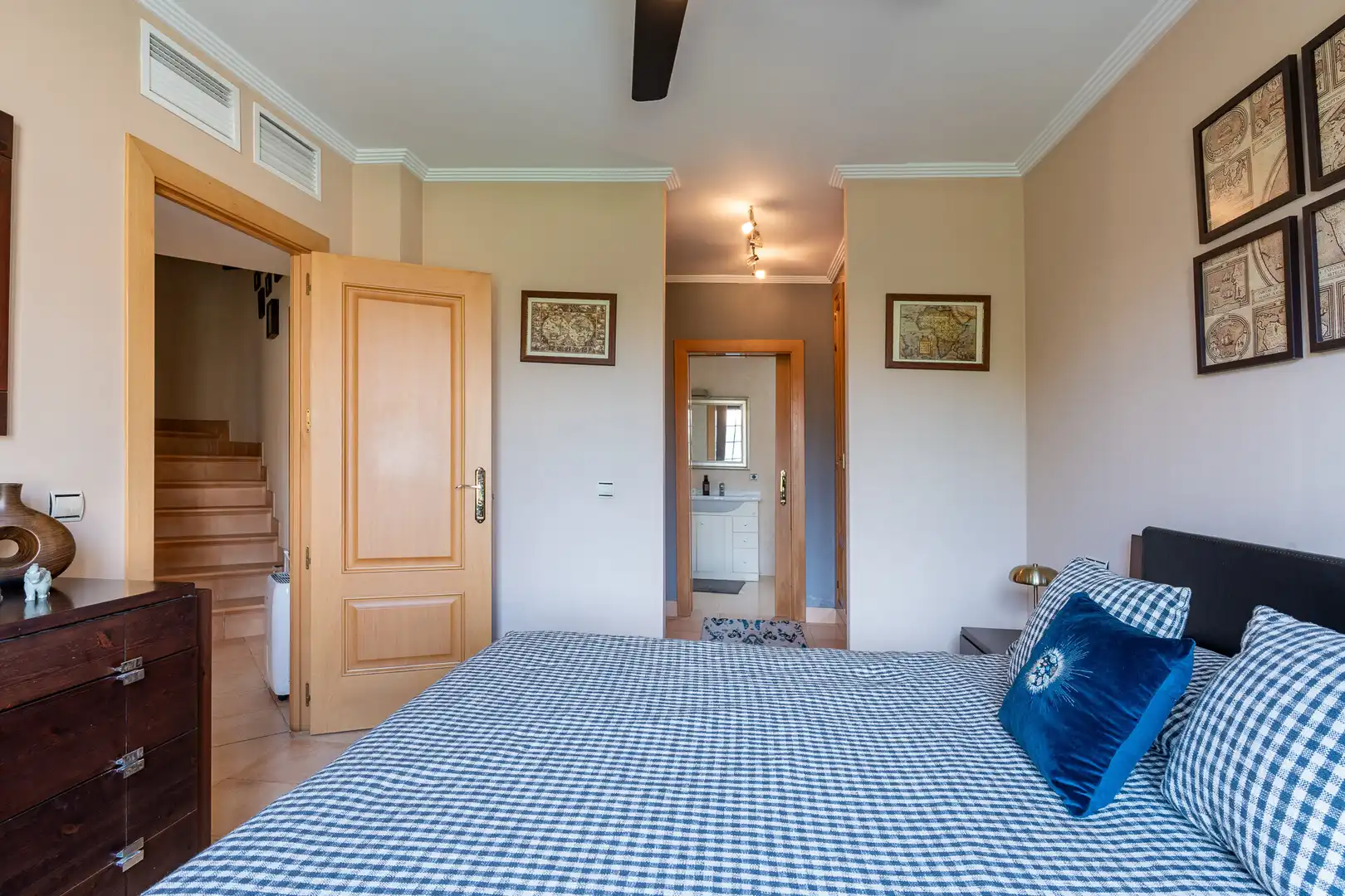 Schlafzimmer von Einfamilien-Reihenhaus zum Verkauf in Llucmajor mit Privatgarten, Terrasse und Schwimmbad
