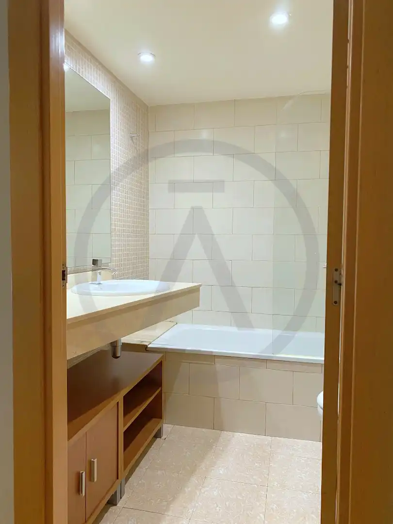 Bathroom of Ground floor for sale in Centre