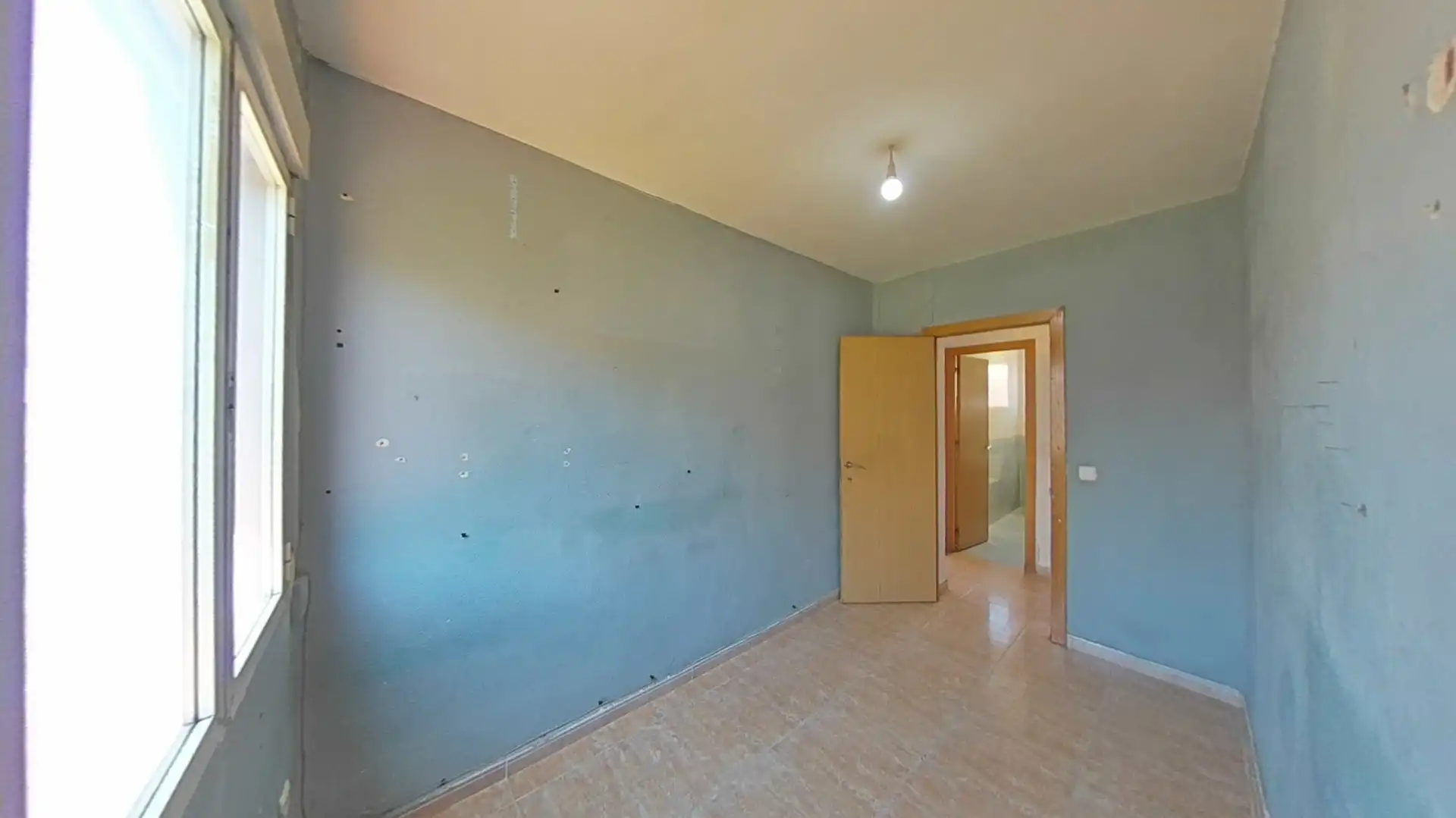 Habitación de Piso en venta en Madrid con Balcón