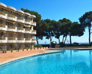 Swimming pool of Apartment for sale in Cambrils  with Terrace, Furnished and Oven