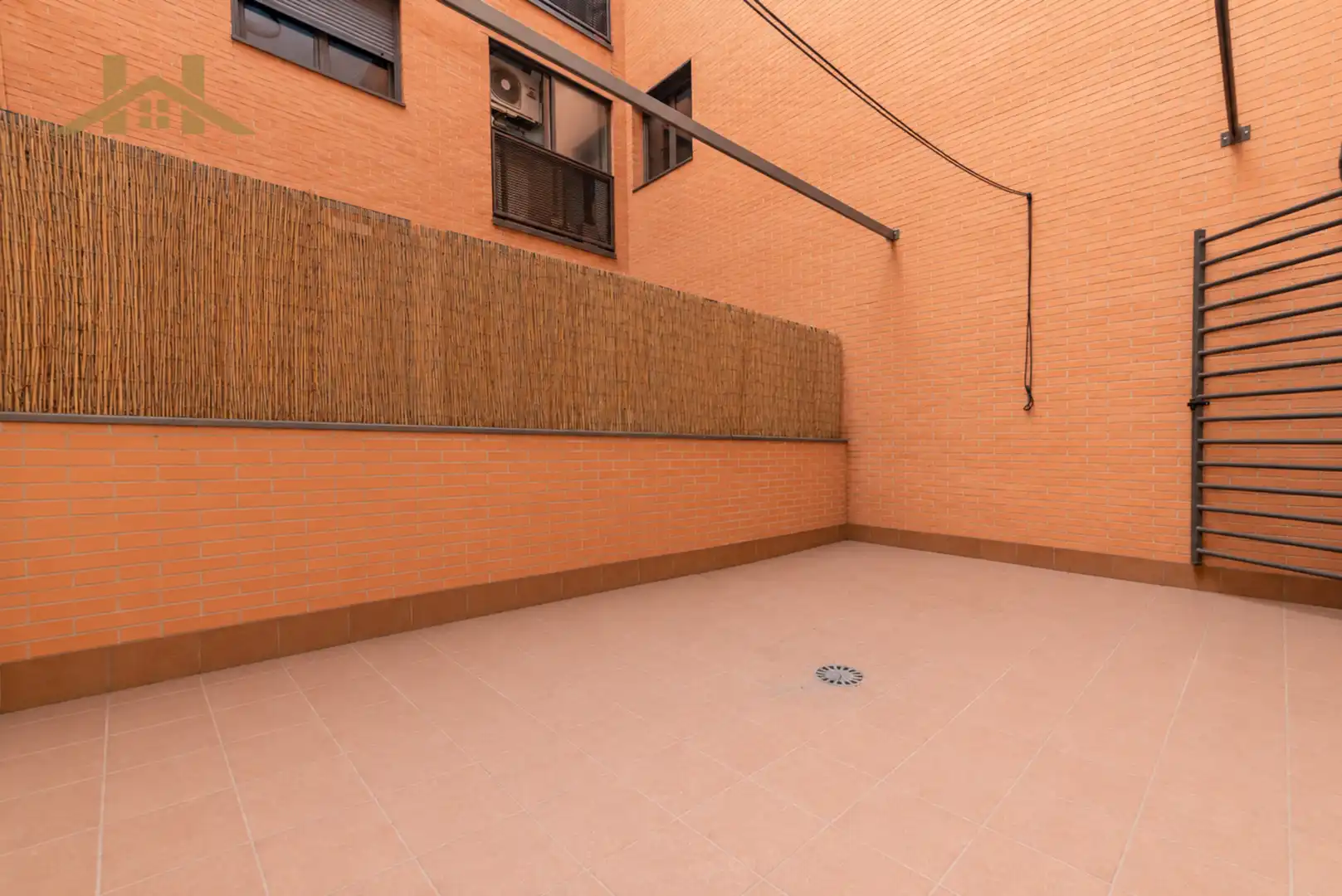 Flat with pool for sale in Avenida del Camino de Santiago, imagen 3