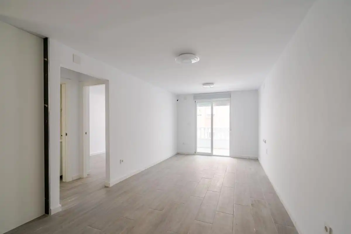 Piso en venta en Torrevieja con Calefacción, Terraza y Balcón