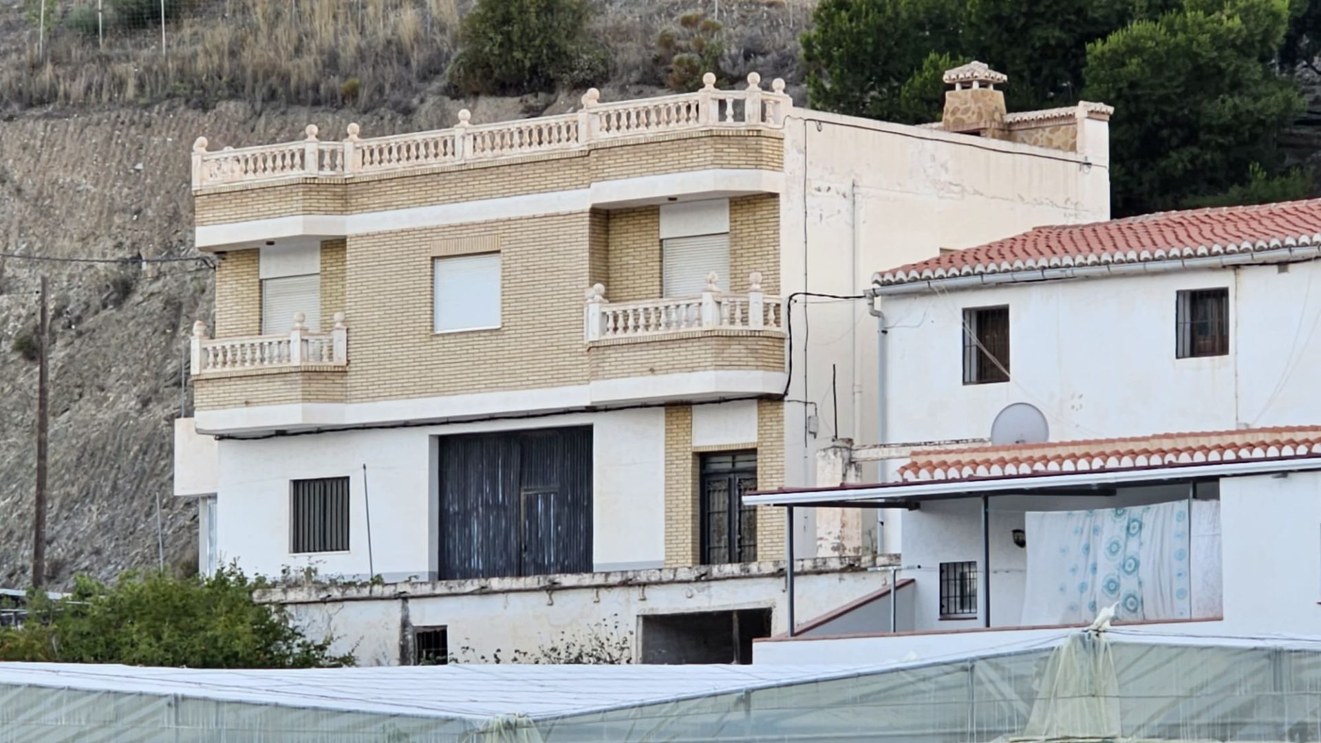 Vista exterior de Finca rústica en venda en Lújar amb Jardí privat i Terrassa
