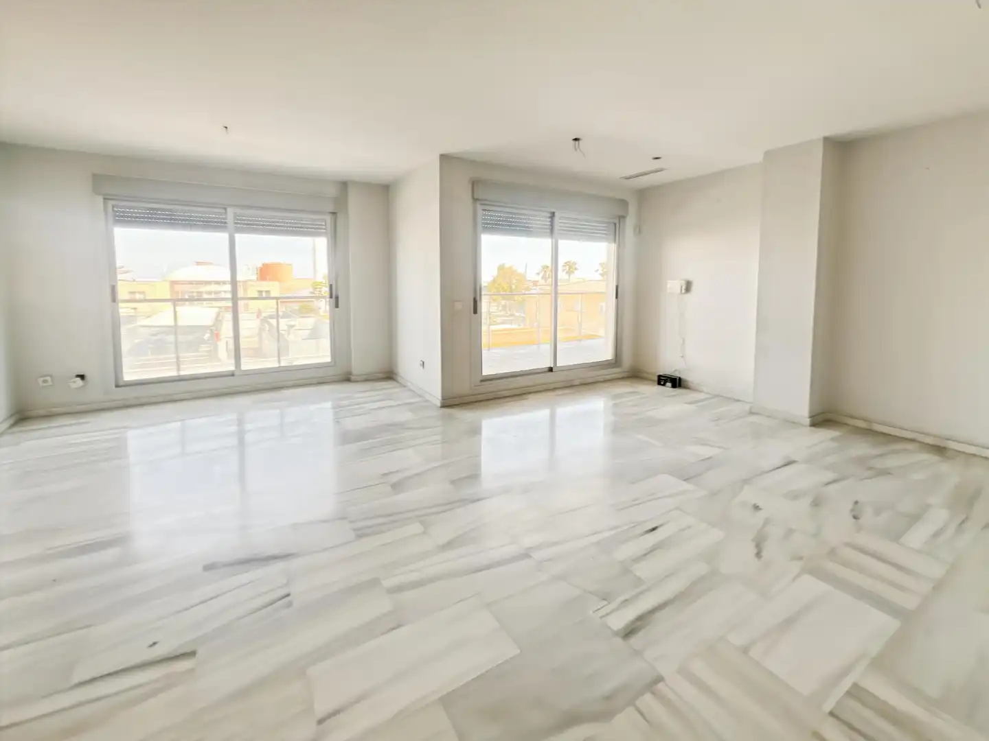 Sala d'estar de Pis en venda en Castellón de la Plana / Castelló de la Plana amb Aire condicionat, Terrassa i Traster