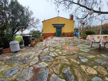 Detached house with garden for sale in Calle San Francisco 43