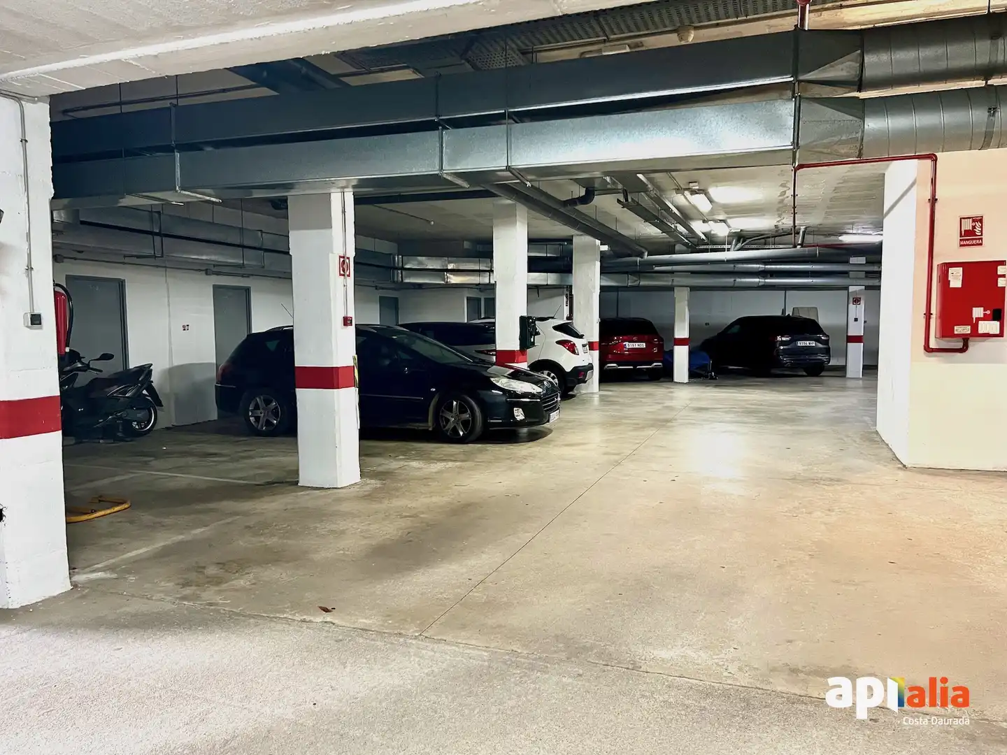 Parking de Piso en venta en Salou con Calefacción, Piscina y Horno