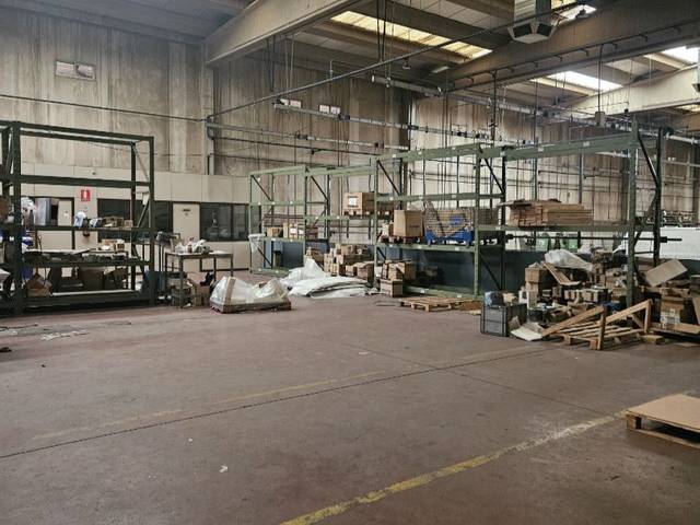 Local comercial en Venta en Calle de Isaac Peral, 3 en Daganzo de Arriba