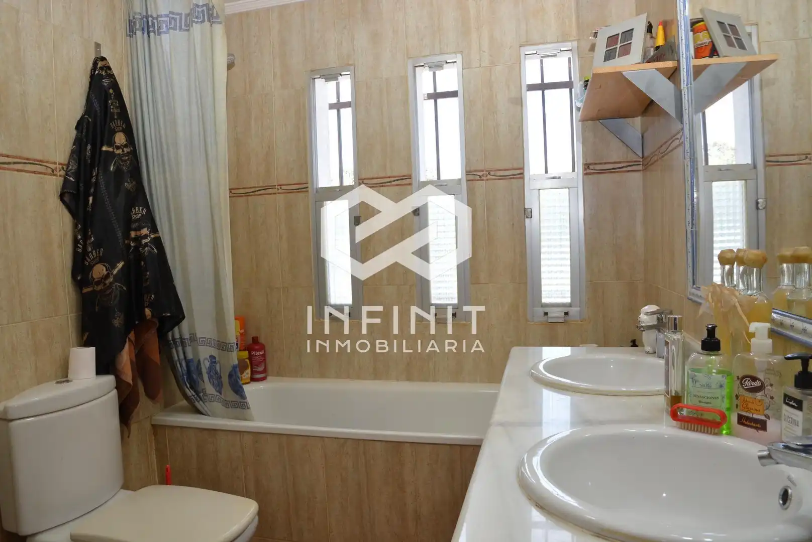 Baño de Casa o chalet en venta en Valdeaveruelo con Calefacción, Jardín privado y Terraza