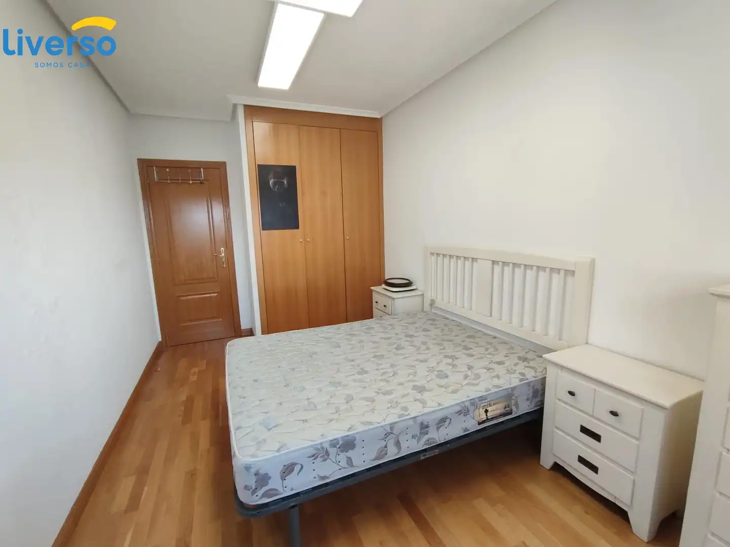 Habitación de Piso de alquiler en Burgos con Calefacción, Trastero y Amueblado